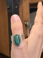Load image into Gallery viewer, Vintage Navajo Signed F Fannie Platero Sterling Silver Malachite Ring US 9.75
