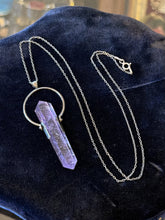 Load image into Gallery viewer, Vintage Sterling Silver Doubled Point Faceted Amethyst Spinner Pendant Necklace
