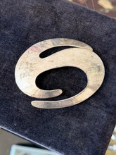 Load image into Gallery viewer, Vintage Signed TB-130 Taxco Mexico Sterling Silver Large Modernist Swirl Brooch
