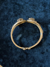 Load image into Gallery viewer, Vintage 1940s Brass Tone Floral Clamper Bracelet Faceted Amber Rhinestones
