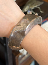 Load image into Gallery viewer, Vintage 1980s Signed Bayanihan Modernist Sterling Silver Sculptural Bangle Bracelet
