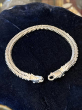 Load image into Gallery viewer, Vintage Milor Italy Sterling Silver Panther Head Chevron Riccio Chain Bracelet
