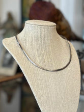 Load image into Gallery viewer, Vintage Solid Sterling Silver Modernist Collar Choker Necklace
