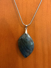Load image into Gallery viewer, Vintage 18kt White Gold Plated Labradorite Pendant on Snake Chain Necklace 20"
