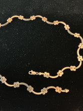 Load image into Gallery viewer, Vintage Sterling Silver Floral Daisy Satellite Collar Necklace 18.25"
