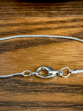Load image into Gallery viewer, Vintage 18kt White Gold Plated Labradorite Pendant on Snake Chain Necklace 20"
