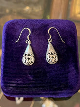 Load image into Gallery viewer, Vintage Sterling Silver Filigree Teardrop Dangle Drop Earrings Pierced
