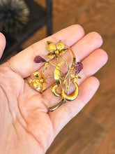 Load image into Gallery viewer, Vintage 14K &amp; 18K Yellow Gold Genuine Faceted Amethyst Teardrop Floral Brooch
